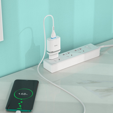 Зарядное устройство HOCO C12Q Smart, 3A, белый, 18W, кабель Type-C,QC3.0 / QC2.0