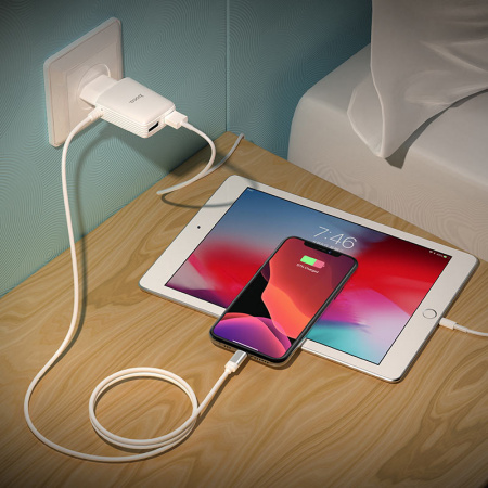 Зарядное устройство HOCO C82A Real, 2.4A, белый, кабель Lightning